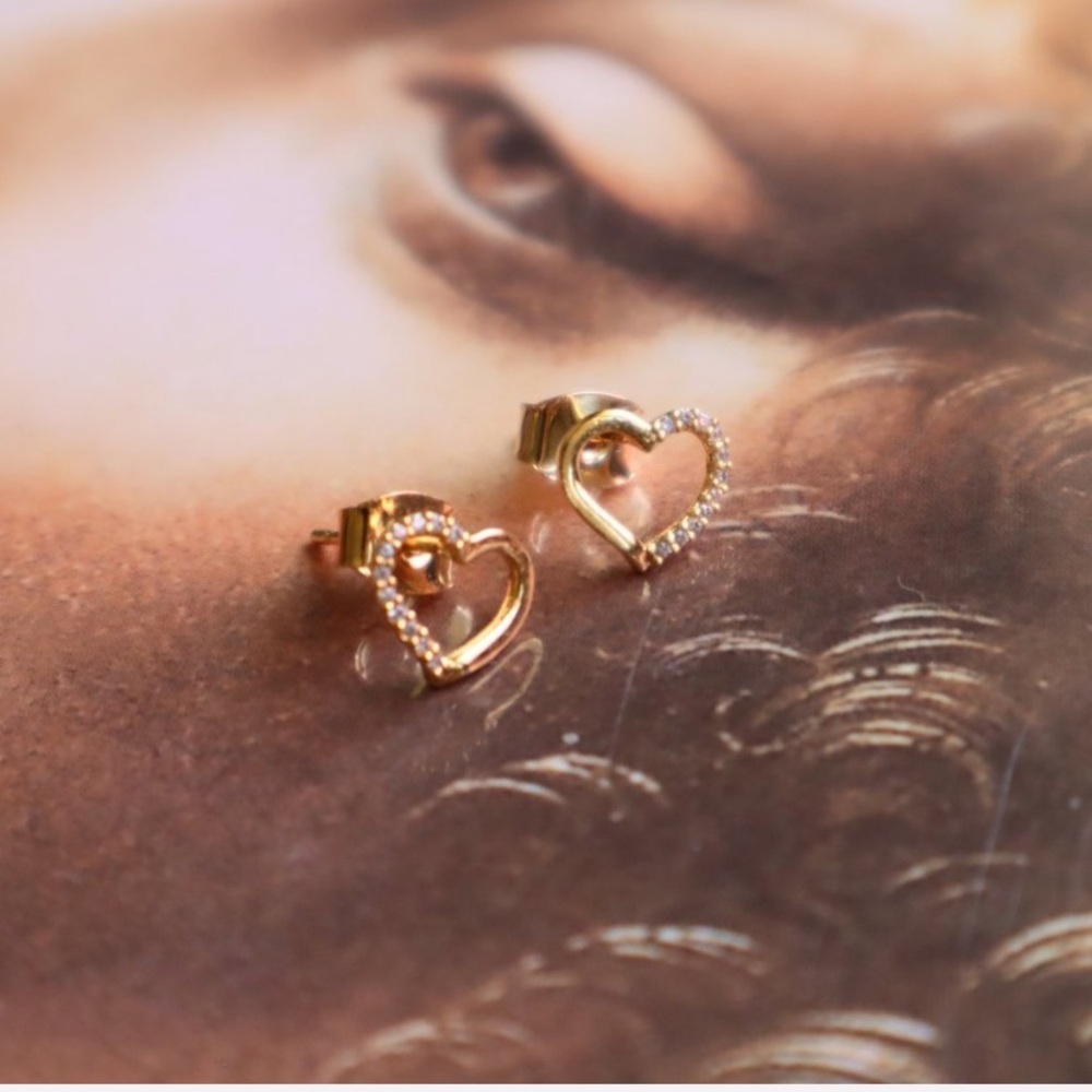 Heart Shaped Gold Stud Earrings